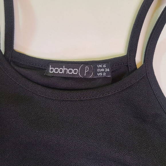 NWOT Boohoo Petite Scallop Top - Picture 3 of 5